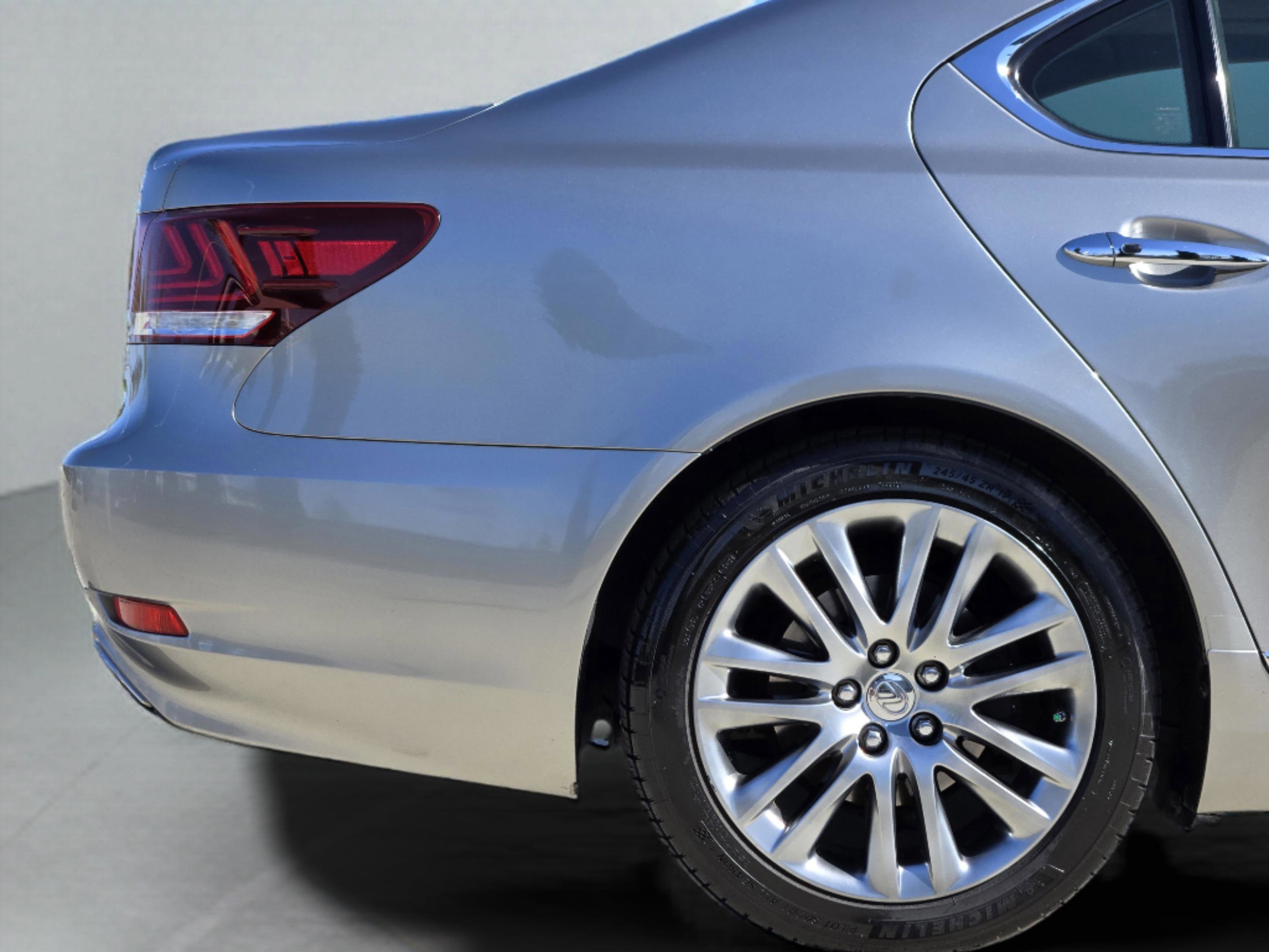 Used 2017 Lexus LS 460 Comfort w/ Comfort Package image 7