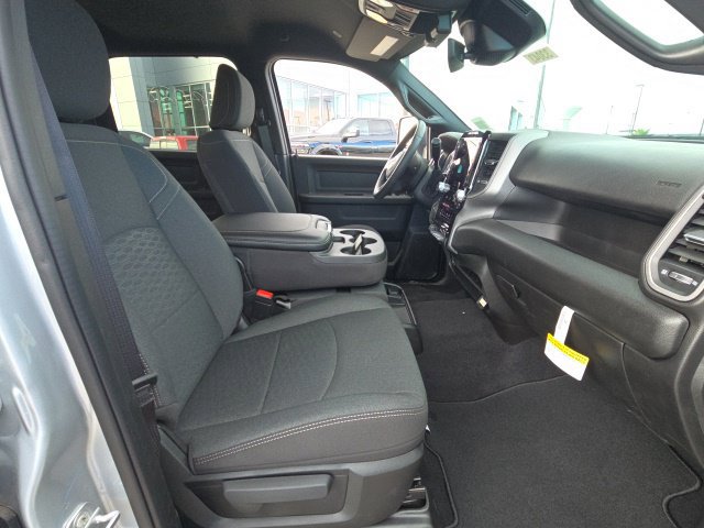 New 2027 RAM 3500 Tradesman AWD/4WD image 9