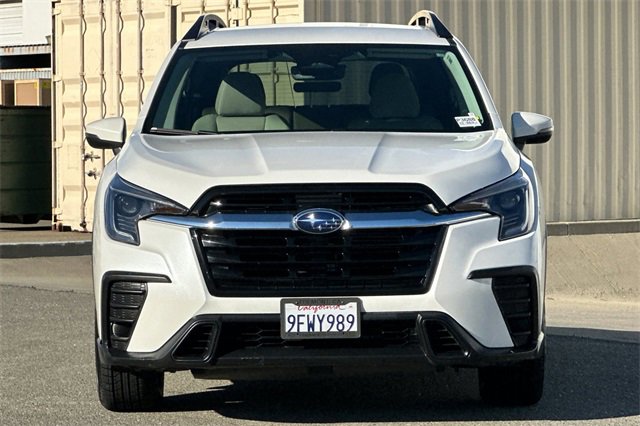 Used 2023 Subaru Ascent Premium w/ Convenience Package image 9