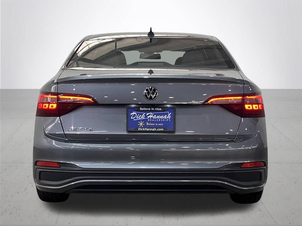 Used 2022 Volkswagen Jetta Sport FWD image 11