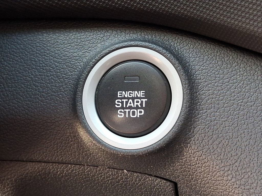 Used 2019 Hyundai Ioniq Plug-In Hybrid FWD image 23