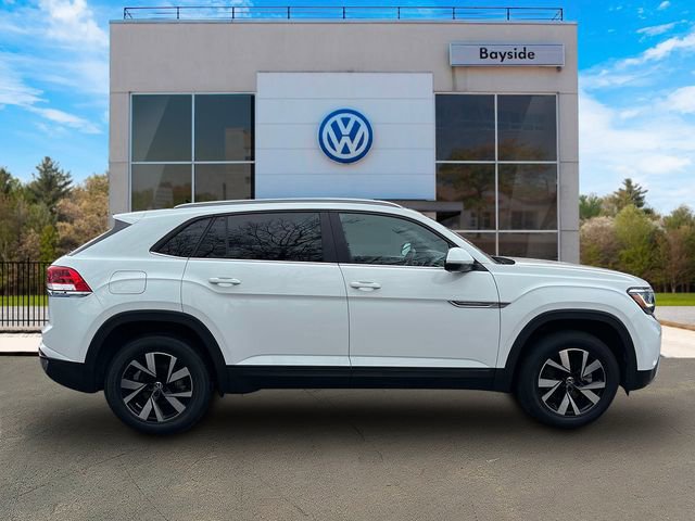 Used 2022 Volkswagen Atlas Cross Sport SE image 5