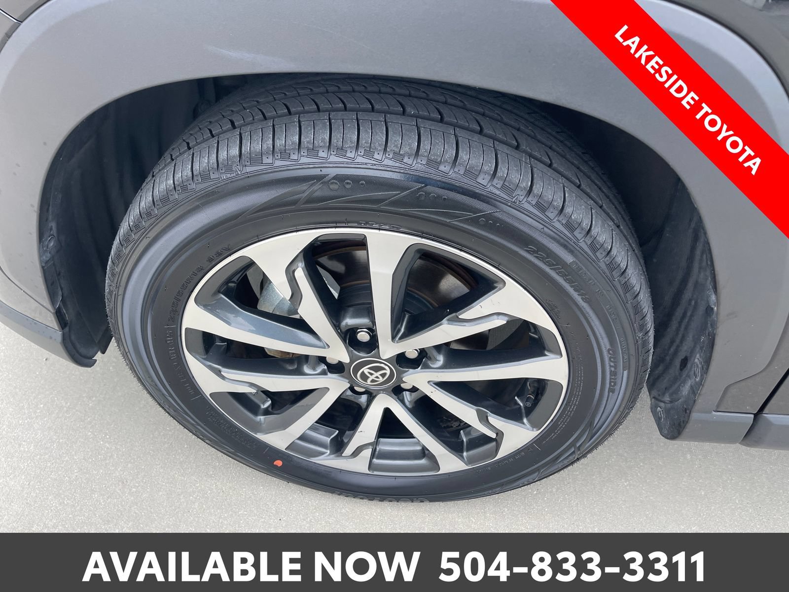 Used 2023 Toyota Corolla Cross XLE w/ Convenience Package AWD/4WD image 13