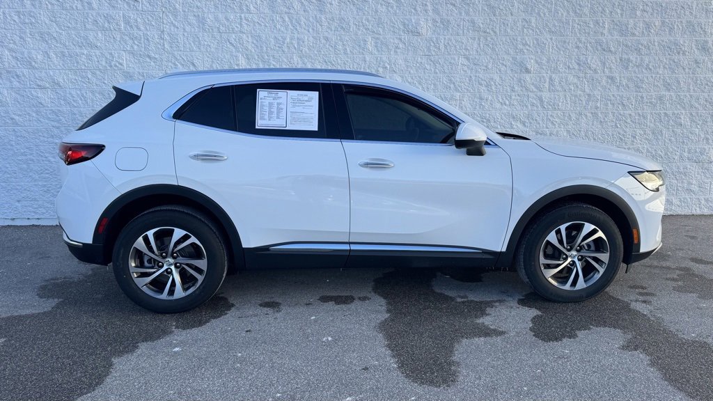 Used 2023 Buick Envision Essence image 3