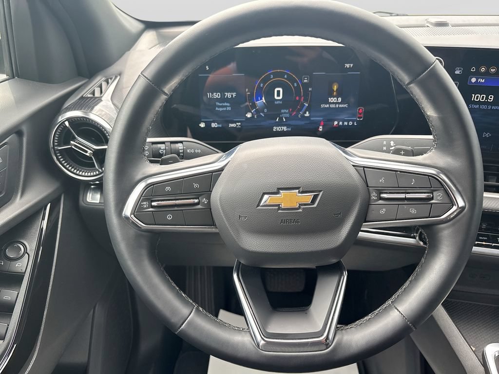 Used 2026 Chevrolet Equinox LT AWD/4WD image 19