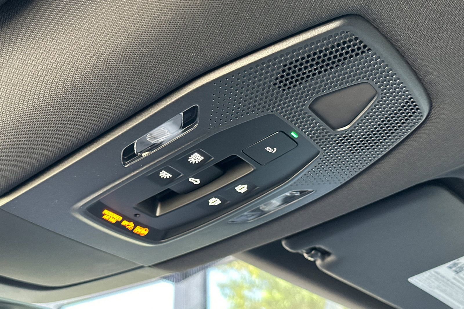 New 2026 Porsche Macan Electric RWD image 21