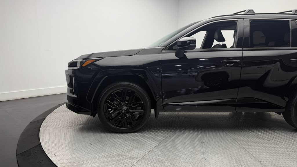 Used 2026 Toyota RAV4 XSE w/ Illumination Package (TMS) AWD/4WD image 5