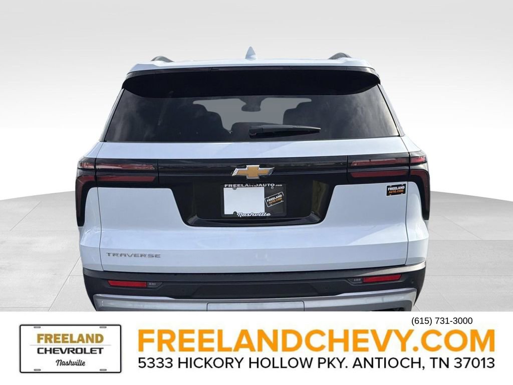 New 2026 Chevrolet Traverse LT w/ Sun and Wheel Package image 4