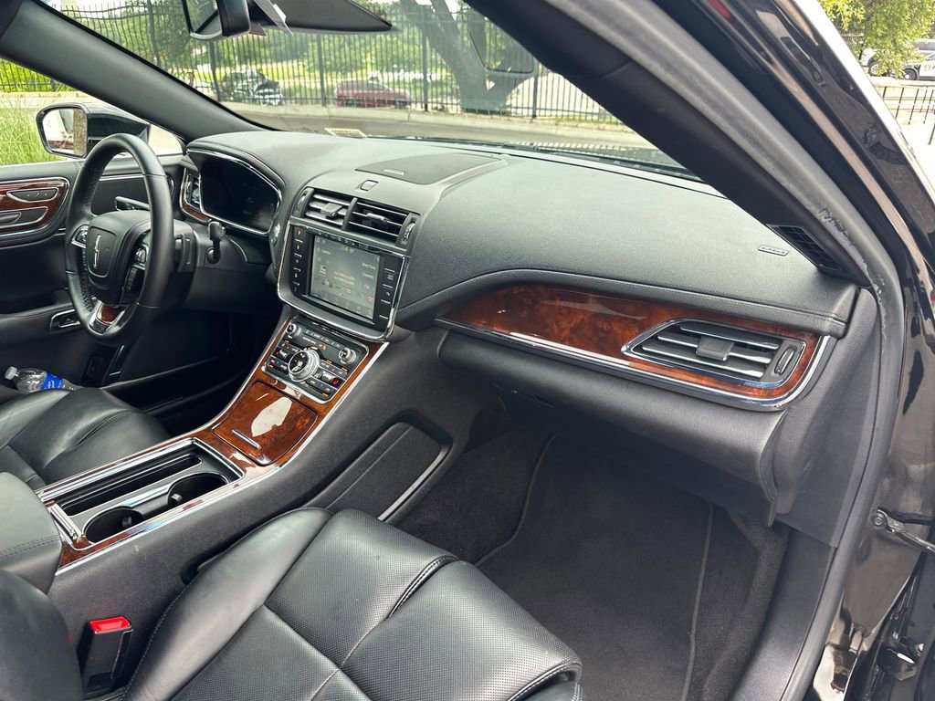 Used 2019 Lincoln Continental Select FWD image 36