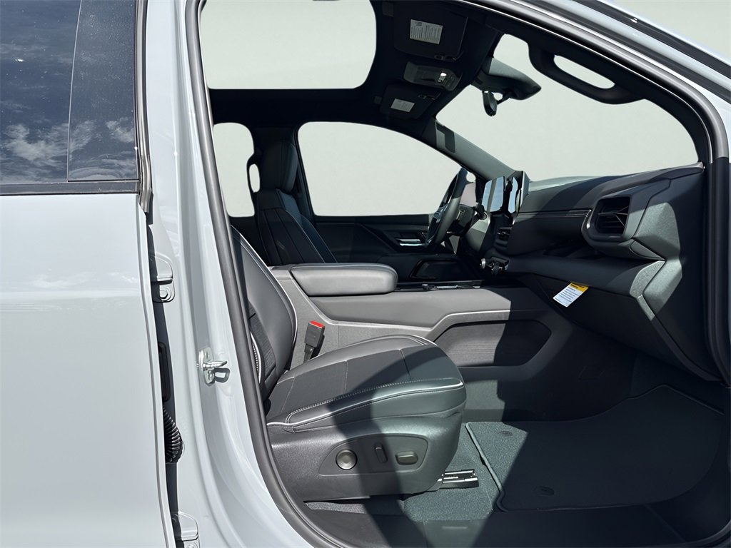 New 2026 Chevrolet Silverado EV LT w/ Premium Package image 10