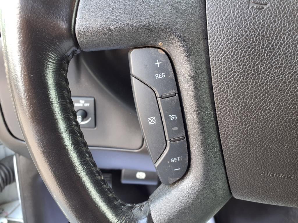 Used 2024 Chevrolet Express 2500 w/ Driver Convenience Package image 20