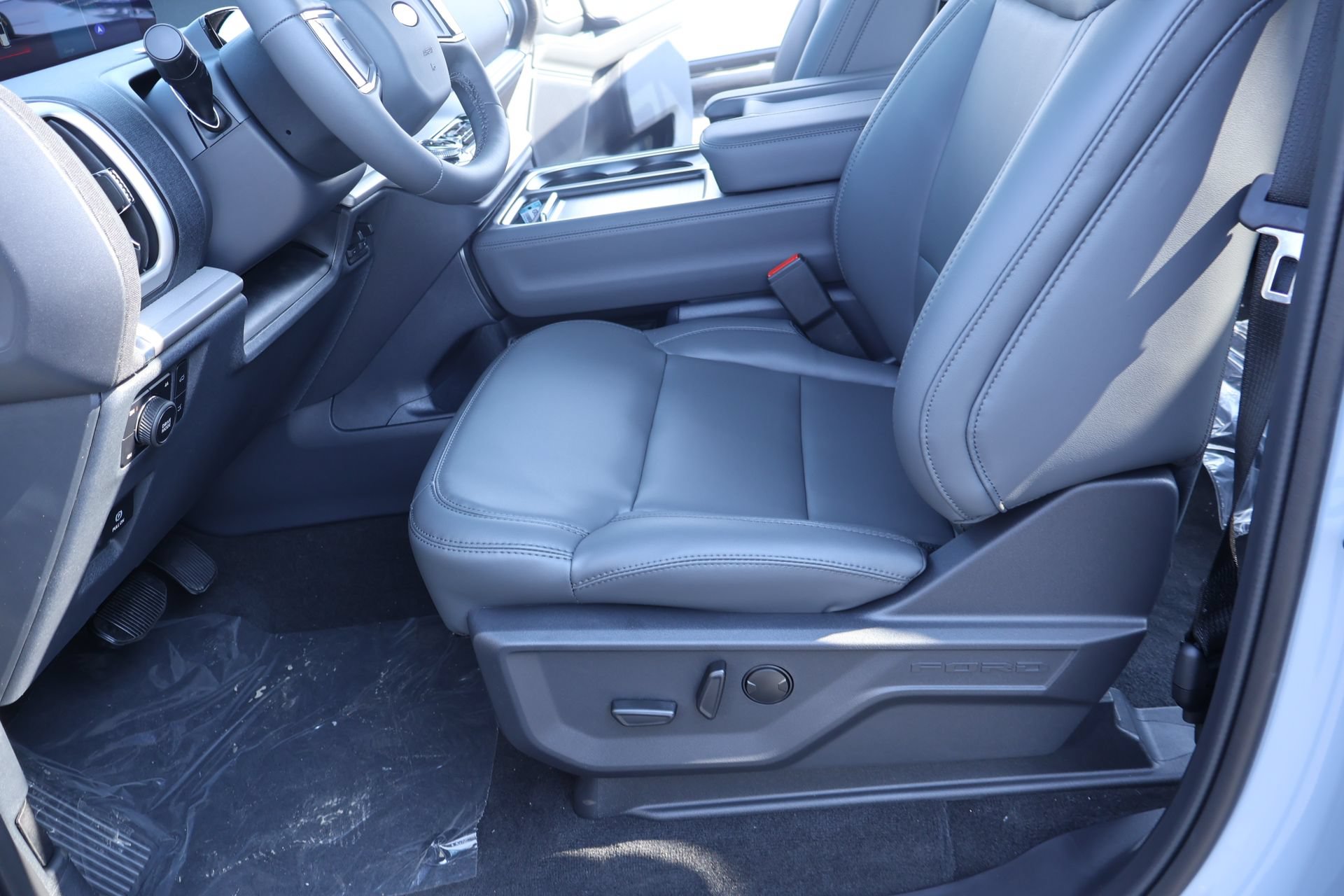 New 2027 Ford Expedition Active AWD/4WD image 13