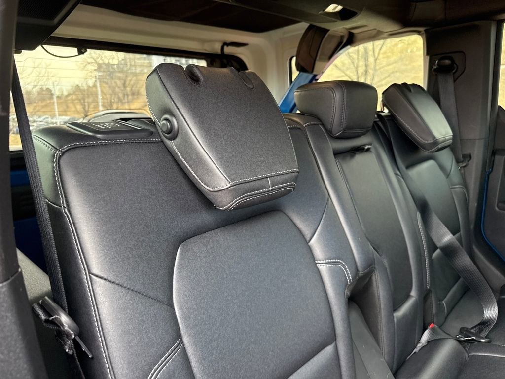 Certified 2025 Ford Bronco Badlands image 24