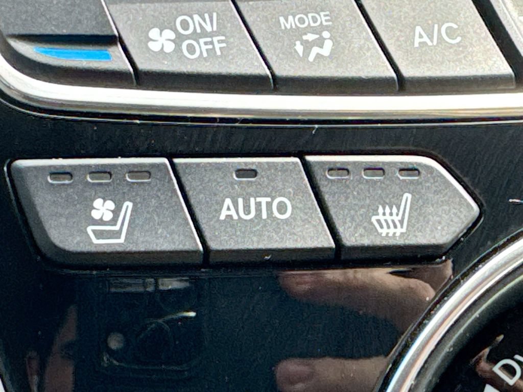 Used 2024 Acura RDX w/ Advance Package AWD/4WD image 22