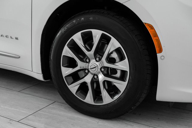 Used 2023 Chrysler Pacifica Pinnacle image 47