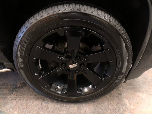 Used 2020 Cadillac Escalade Luxury w/ Escalade Sport Edition image 9