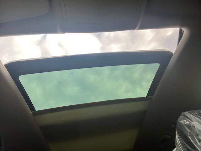 Used 2018 Volkswagen Atlas Launch Edition image 12