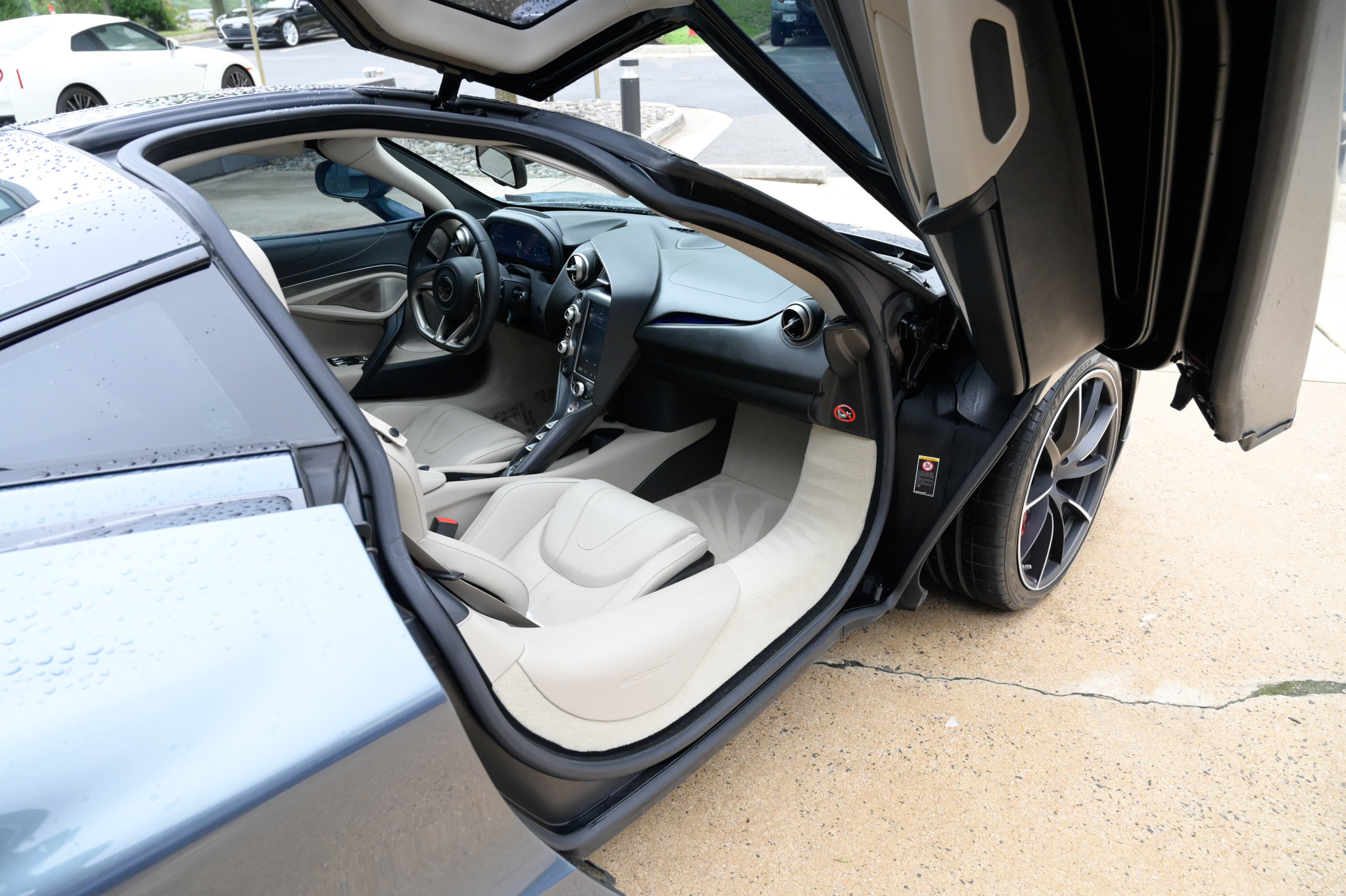 Used 2018 McLaren 720S Luxury RWD image 35
