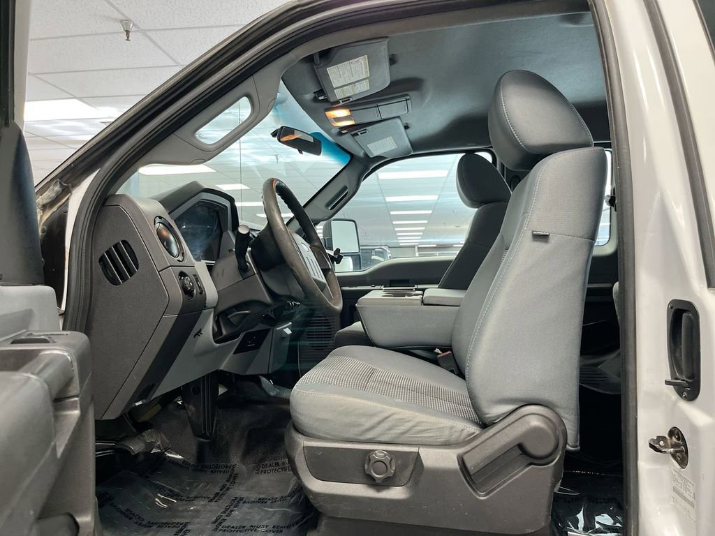 Used 2016 Ford F550 4x4 SuperCab Super Duty image 14