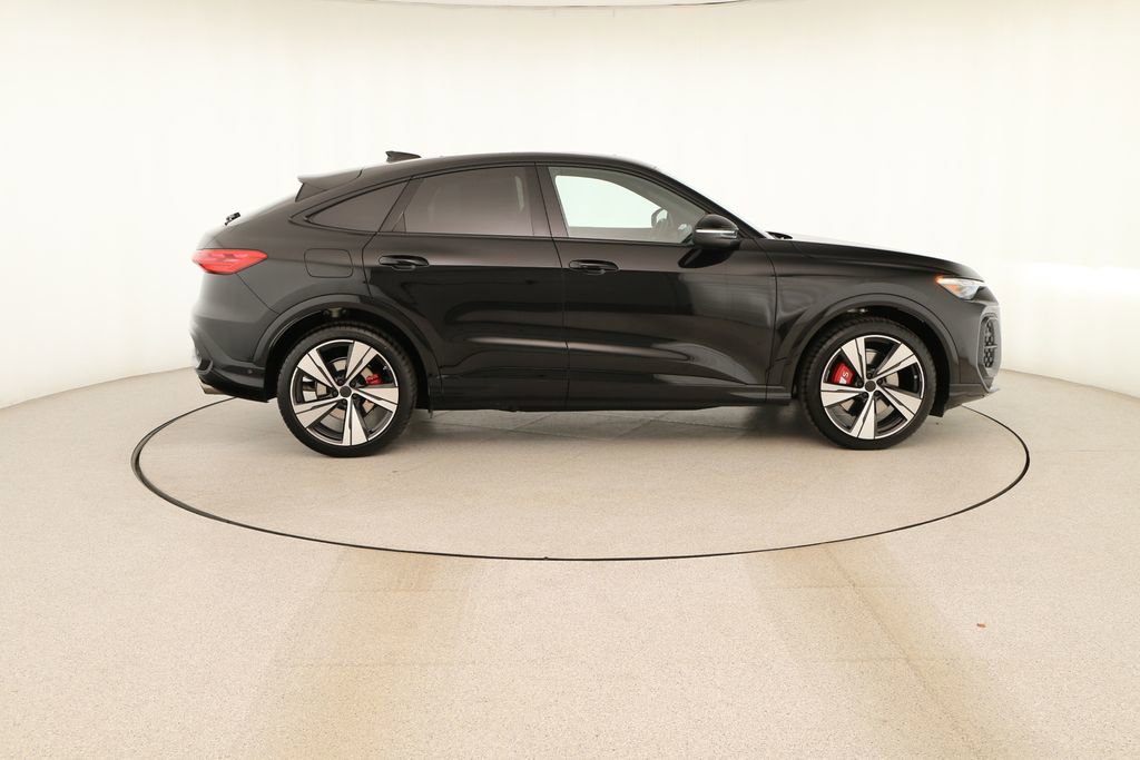 New 2026 Audi SQ5 Premium Plus image 8