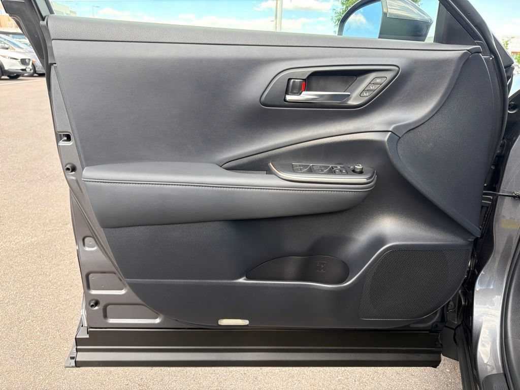 Used 2023 Toyota Crown w/ Carpet Mat Package (TMS) AWD/4WD image 23
