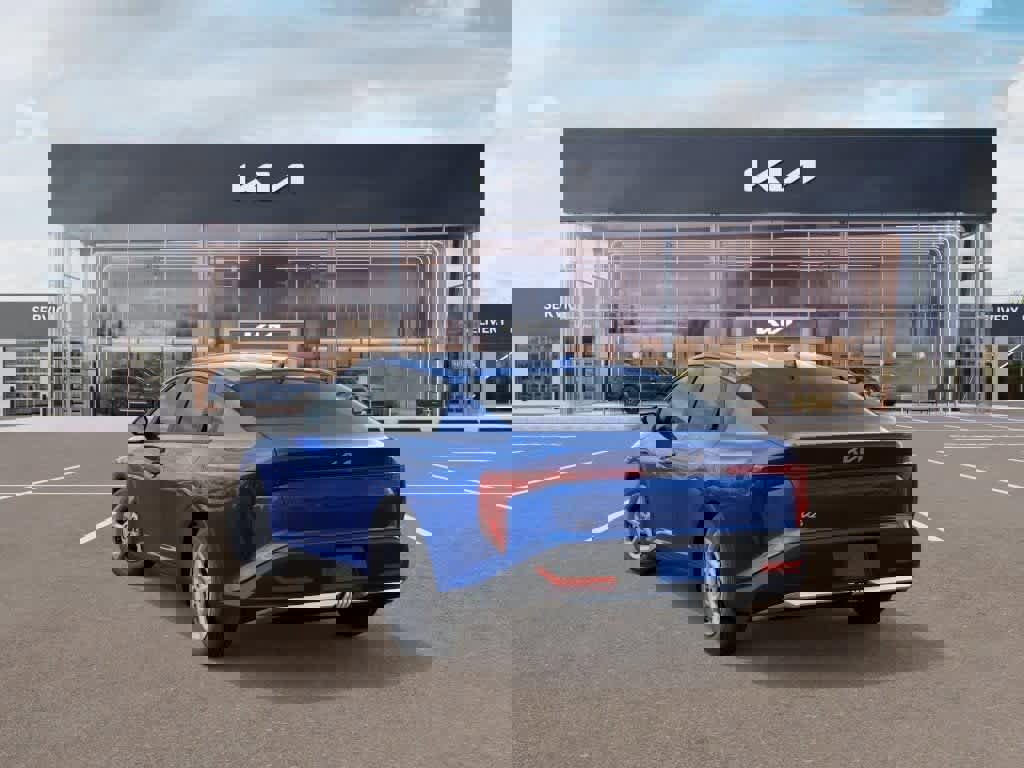 New 2025 Kia K4 LXS image 4