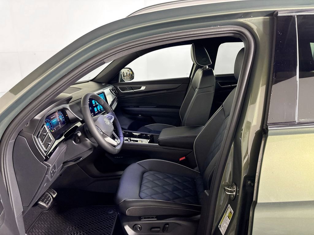 New 2026 Volkswagen Atlas Cross Sport SEL Premium R-Line image 11