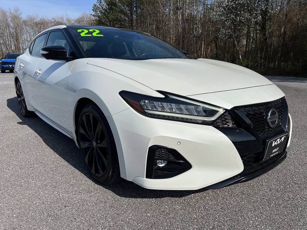 Used 2022 Nissan Maxima SR w/ Sport Mat Group image 8