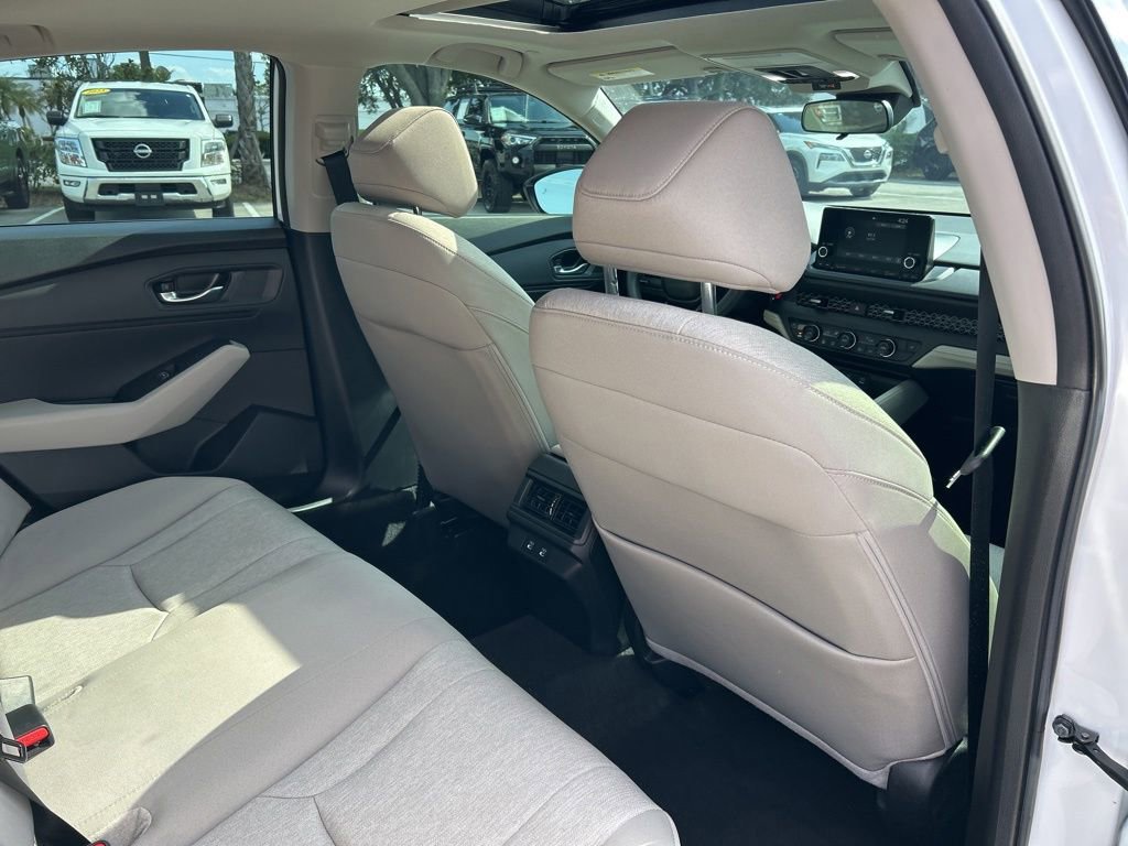 Used 2025 Honda Accord SE image 43