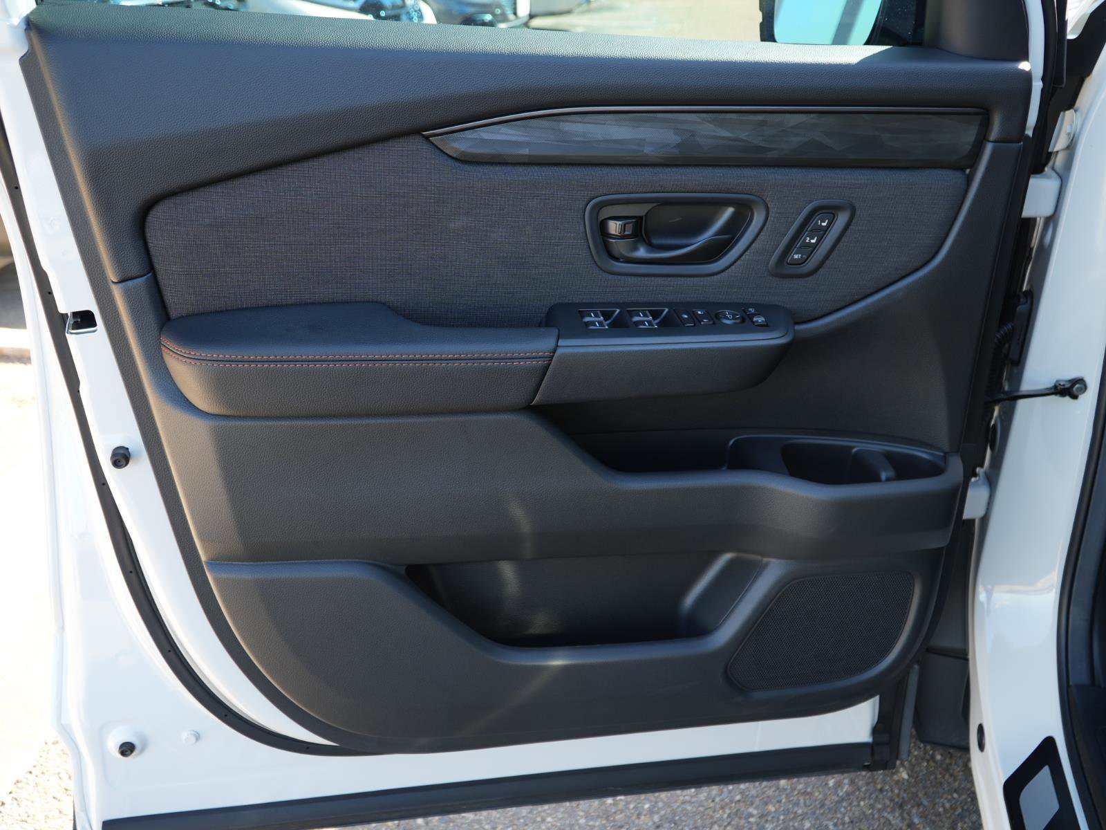 Used 2026 Honda Passport TrailSport image 12