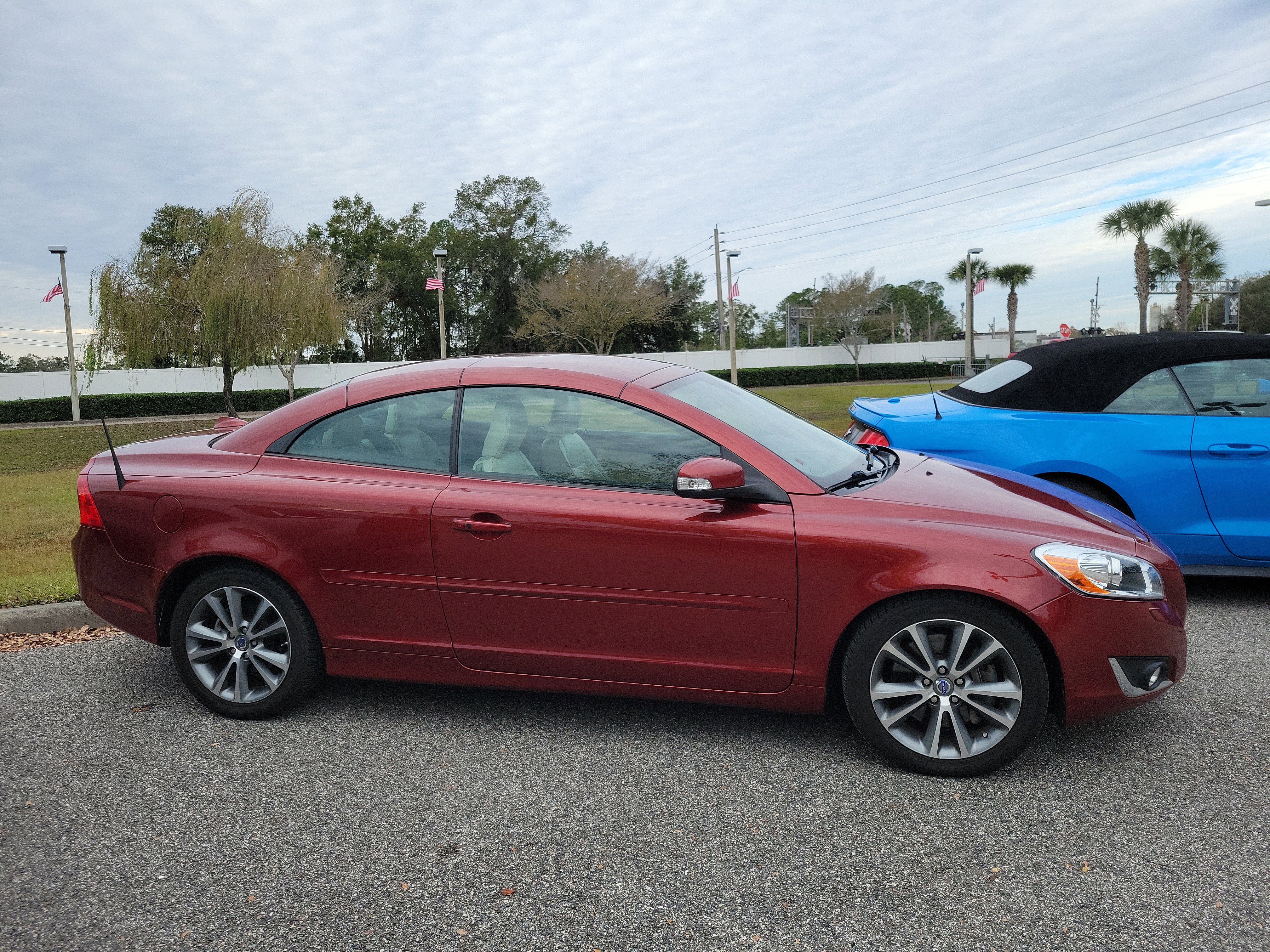 Used 2013 Volvo C70 T5 image 9