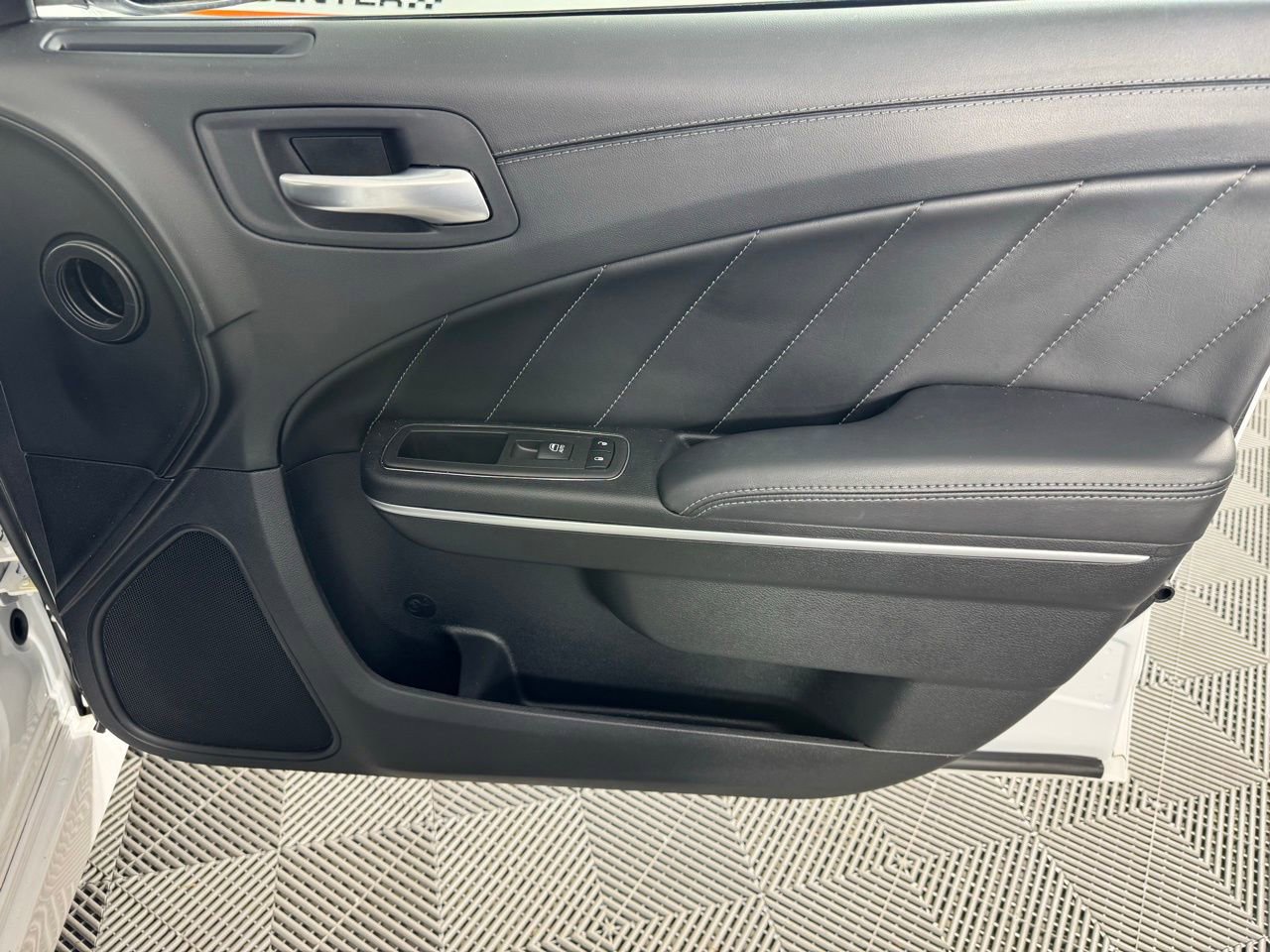 Used 2022 Dodge Charger Scat Pack w/ Dynamics Package image 33