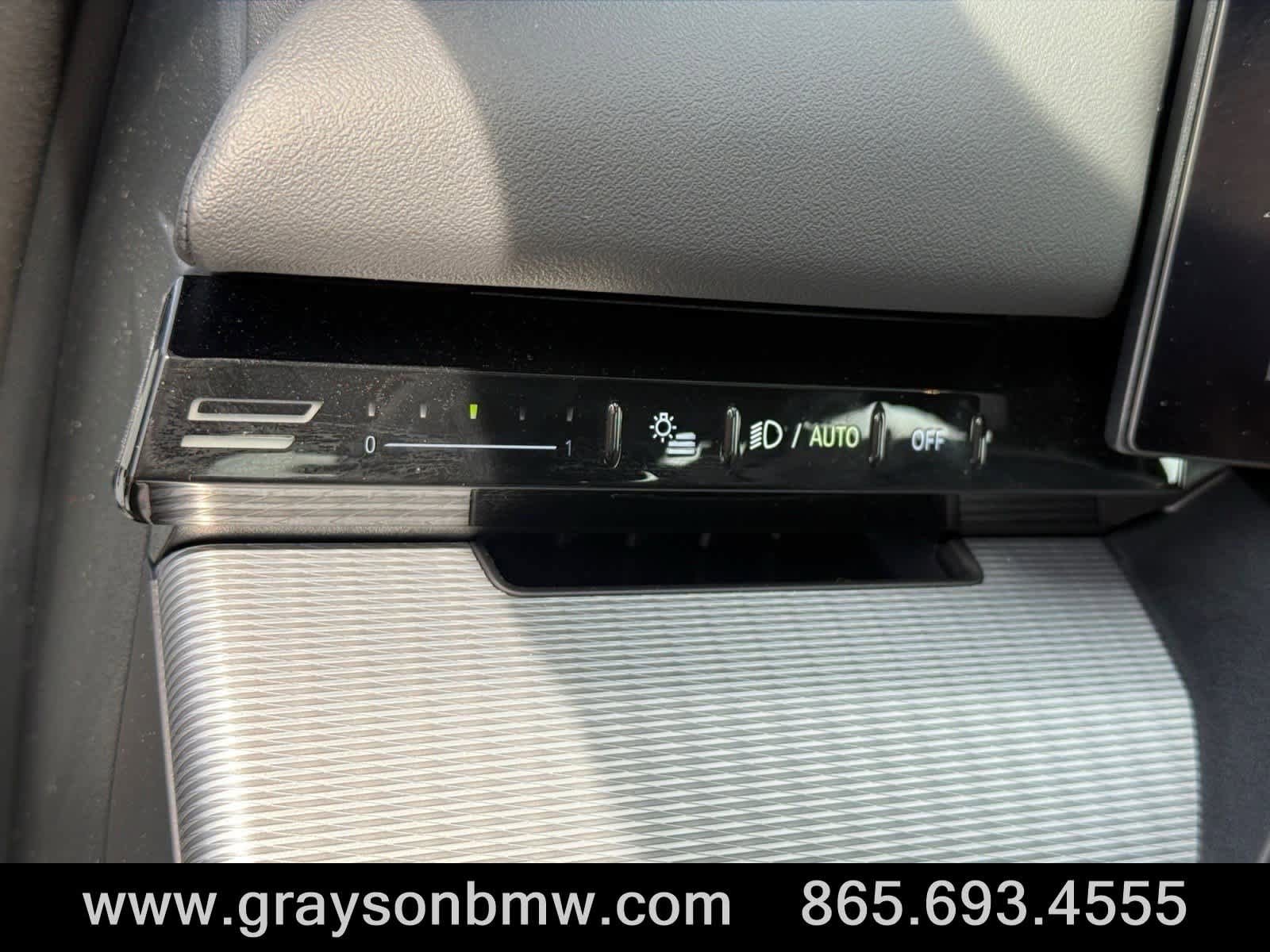 Used 2026 BMW 530i xDrive AWD/4WD image 27