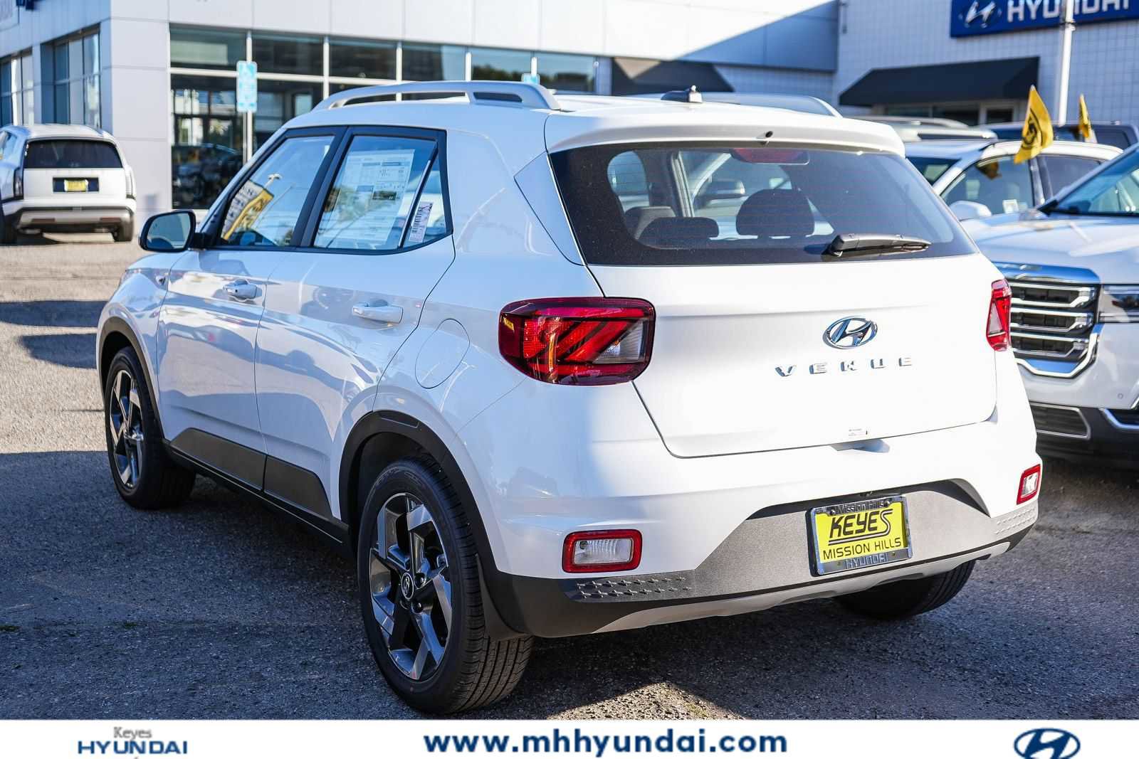 New 2026 Hyundai Venue SEL FWD image 6