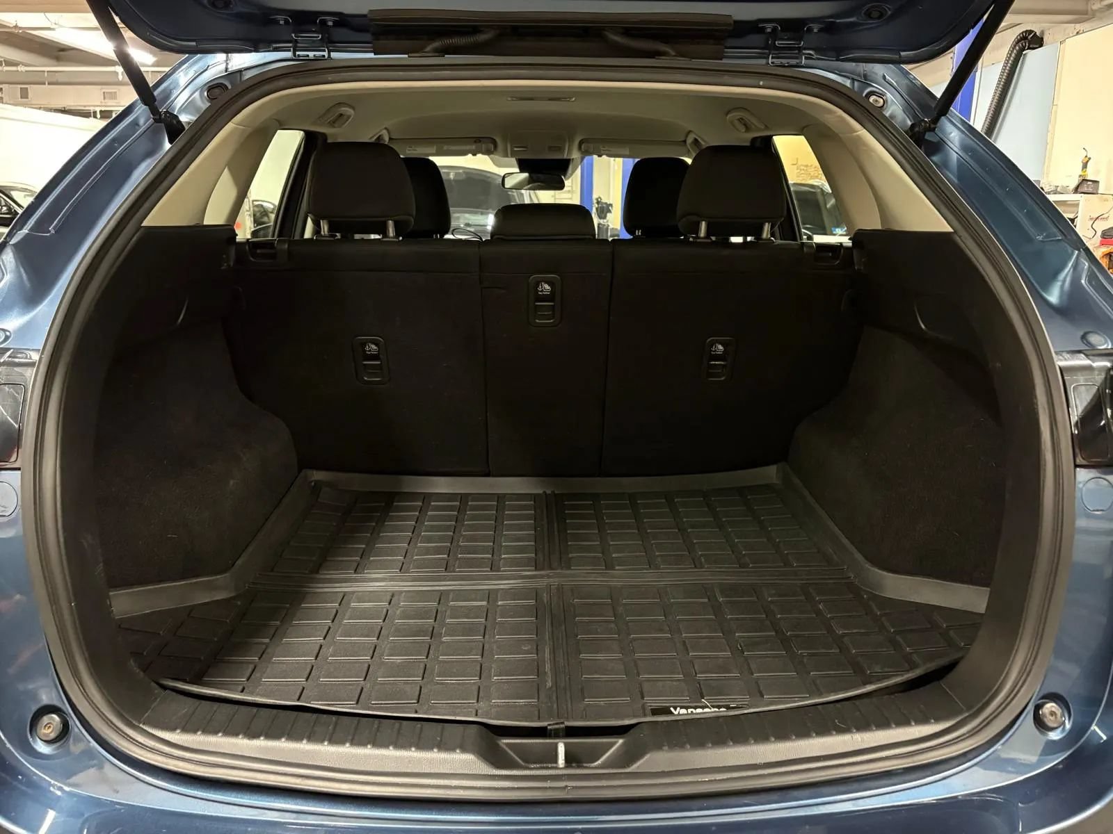 Used 2019 MAZDA CX-5 Sport AWD/4WD image 9