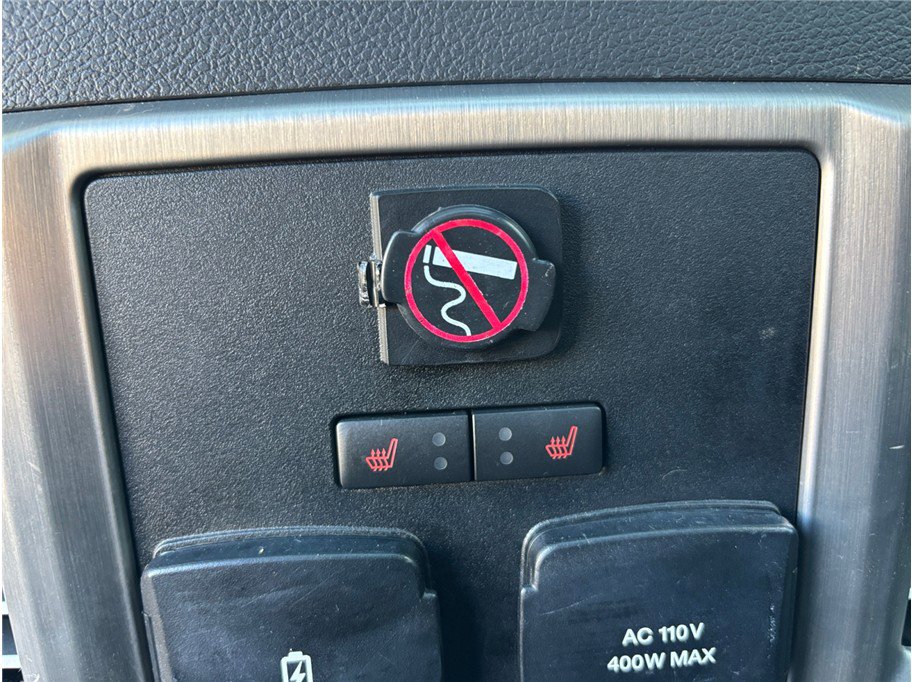 Used 2017 Ford F150 Platinum w/ Equipment Group 701A Luxury image 42