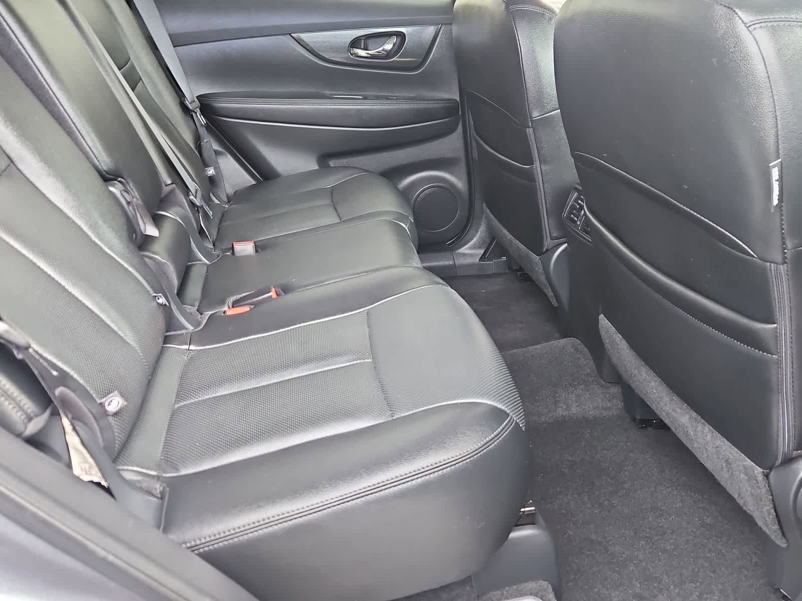 Used 2016 Nissan Rogue SL w/ SL Premium Package AWD/4WD image 19