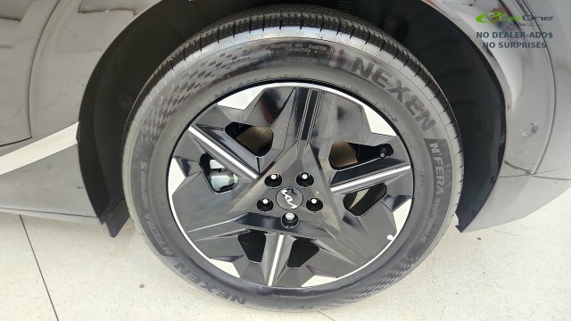 Used 2025 Kia EV6 Wind AWD/4WD image 81