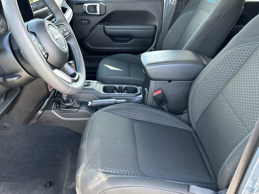 Used 2025 Jeep Wrangler Unlimited Rubicon 4xe w/ Safety Group image 14