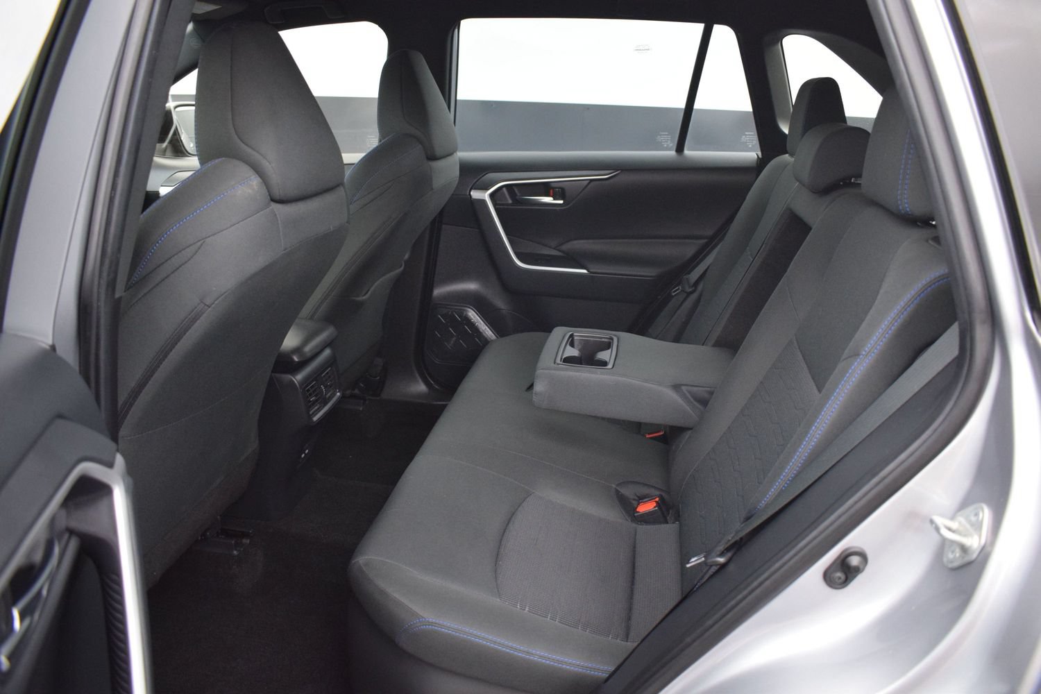 Used 2022 Toyota RAV4 SE AWD/4WD image 12