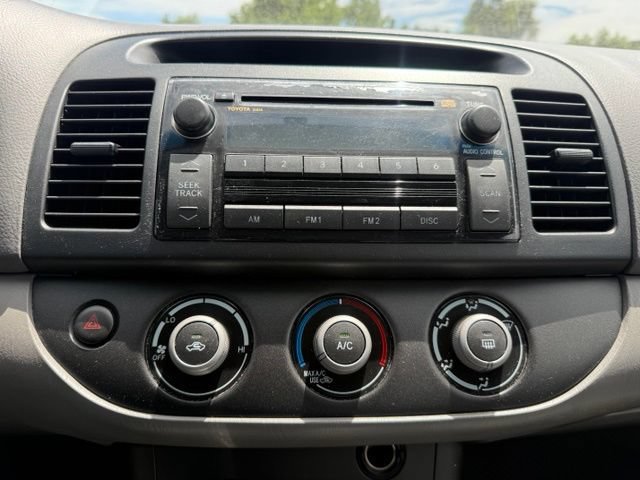 Used 2005 Toyota Camry LE FWD image 13