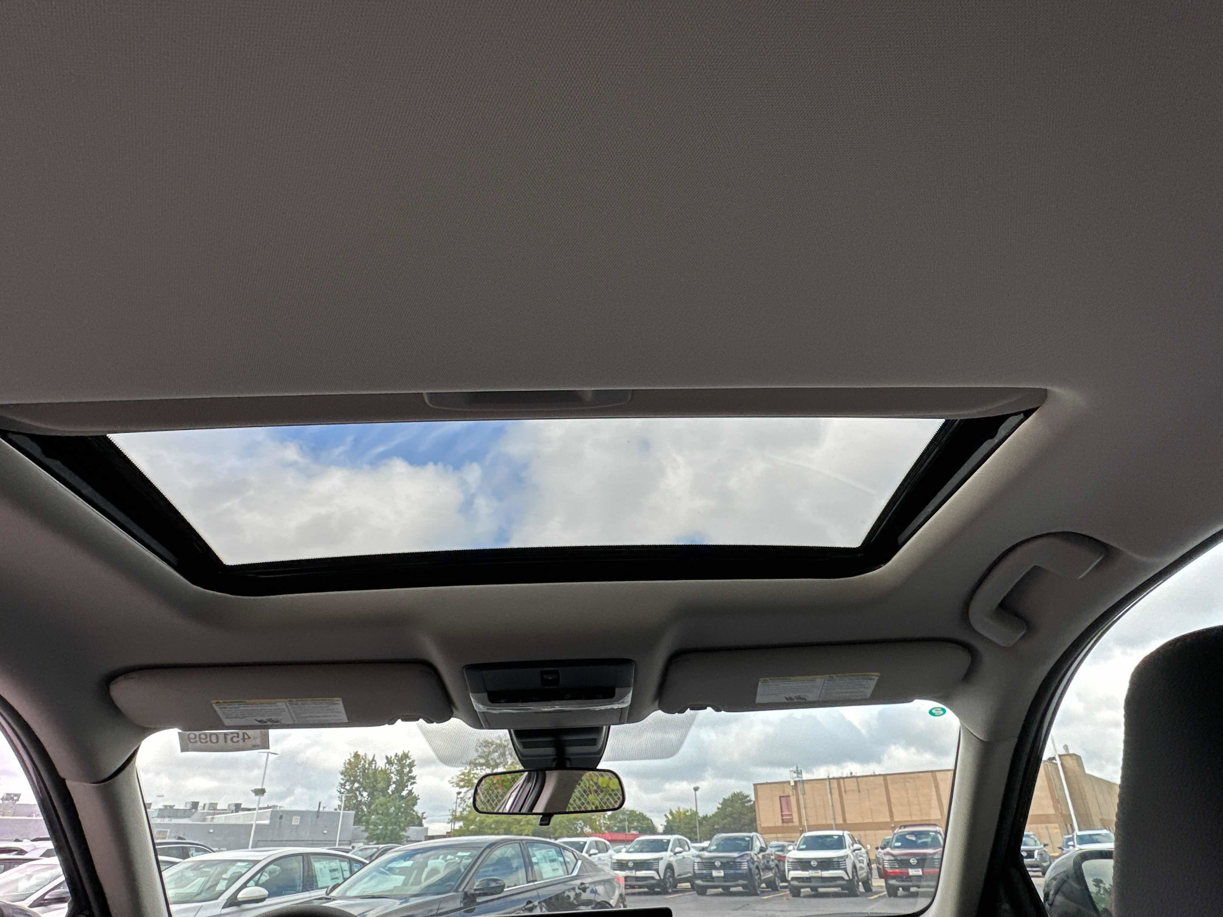 New 2025 Nissan Altima 2.5 SR w/ SR Premium Package image 27