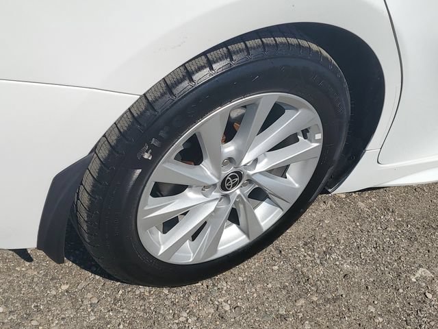 Used 2022 Toyota Camry SE FWD image 5
