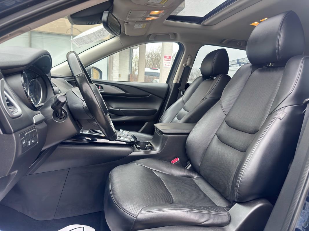 Used 2023 MAZDA CX-9 Touring image 16