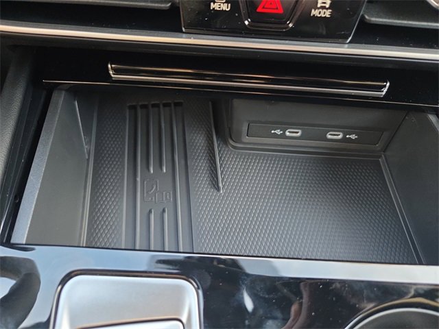 New 2026 Volkswagen Atlas Cross Sport SEL Premium R-Line image 25