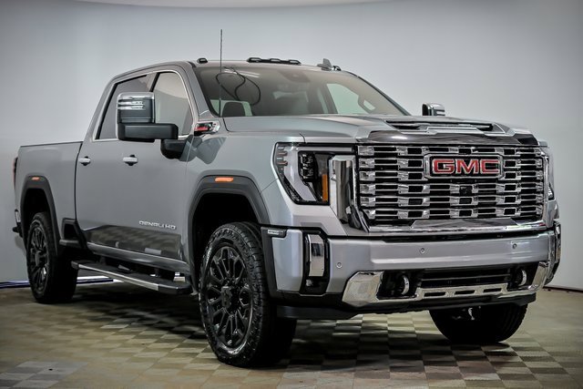 New 2025 GMC Sierra 2500 Denali w/ Denali Reserve Package