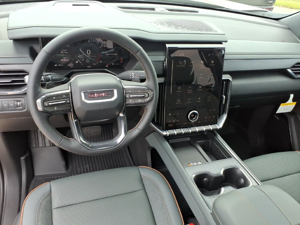 New 2026 GMC Acadia AT4 w/ LPO, Floor Liner Package AWD/4WD image 16
