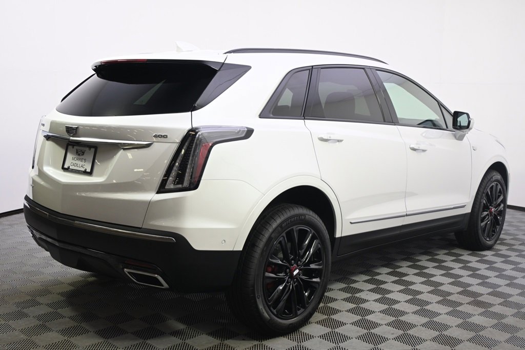 New 2025 Cadillac XT5 Sportv w/ LPO, Red Accent Package image 7