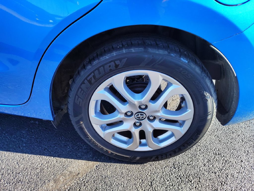 Used 2016 Scion iA FWD image 8