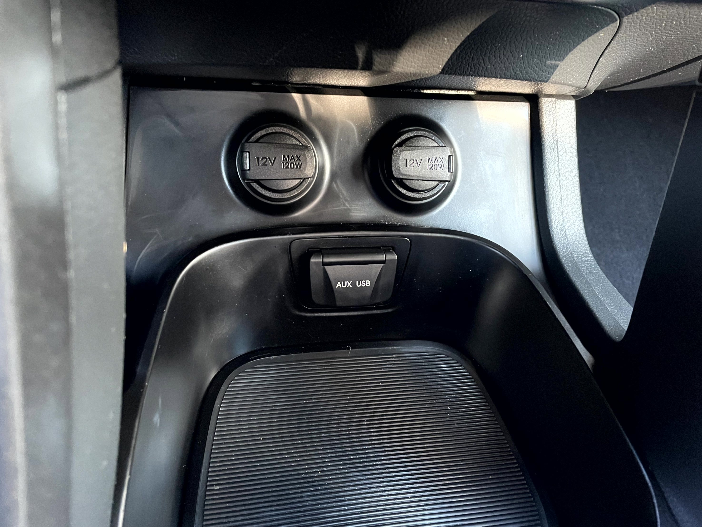 Used 2014 Hyundai Santa Fe Limited image 17